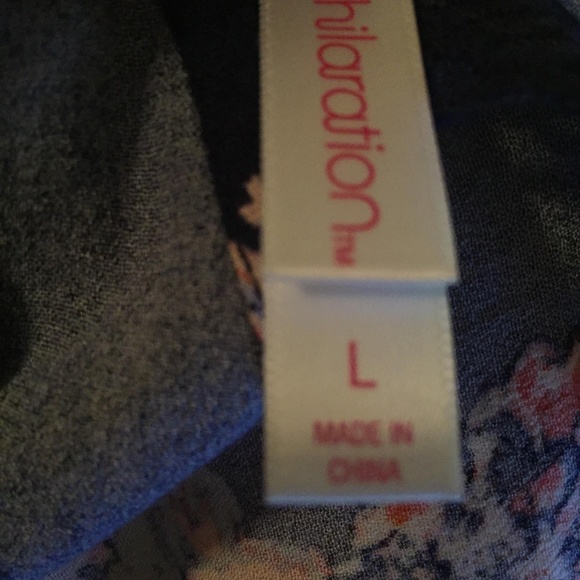 Boho Navy Floral Open Back Open Sleeve - Picture 3 of 6